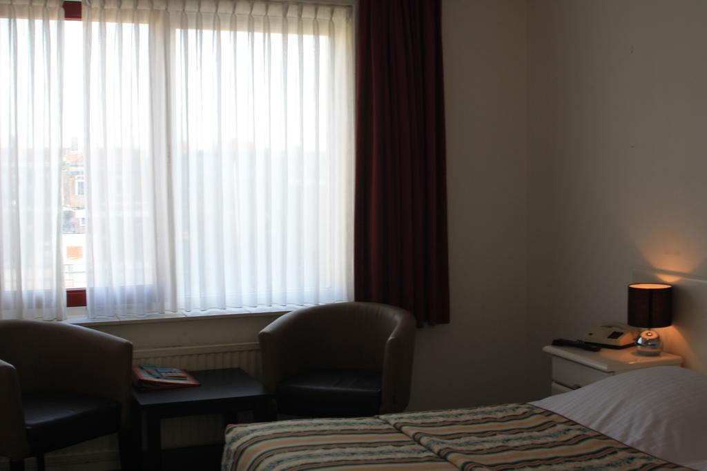 Hotel Zee En Duin Katwijk aan Zee Bilik gambar